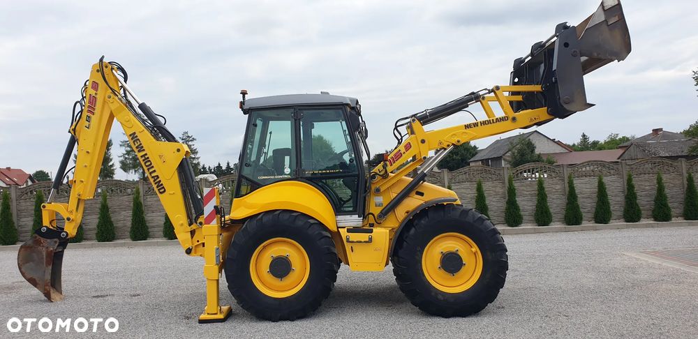 New Holland LB115B rok 2006 łyżka skarpowa hydr. + do kopania na dżojstikach - 33