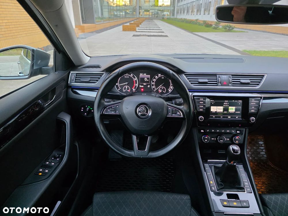 Skoda Superb 1.4 TSI ACT Ambition - 7