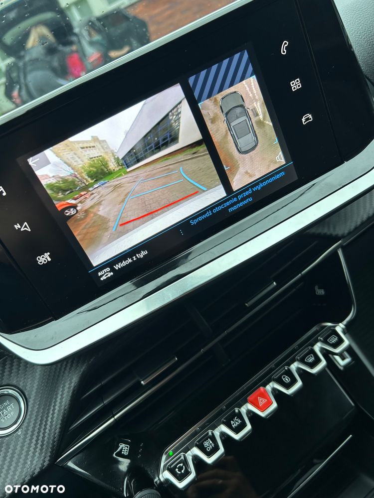 Peugeot 2008 1.2 Pure Tech GPF Allure S&S EAT6 - 22