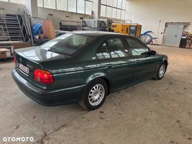 BMW Seria 5 520i - 3
