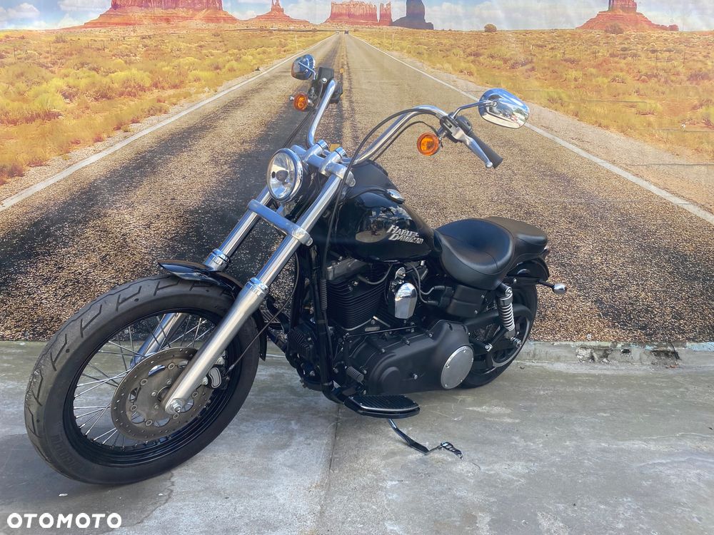 Harley-Davidson Dyna Street Bob - 7