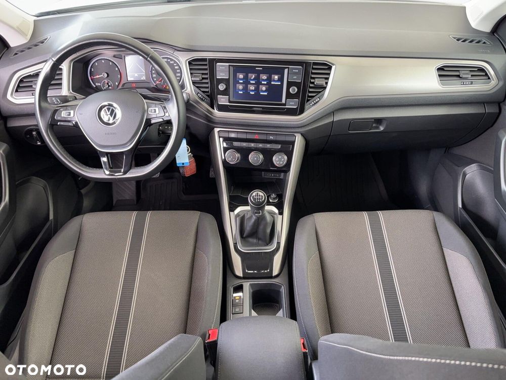 Volkswagen T-Roc - 18