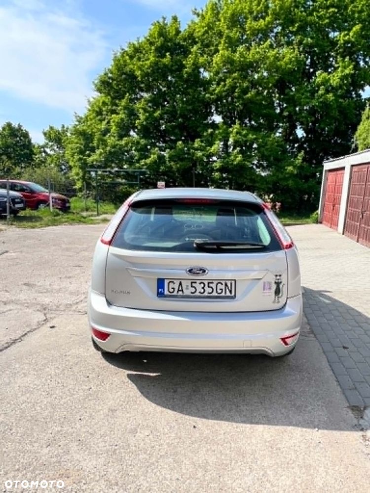 Ford Focus 1.6 Trend - 4