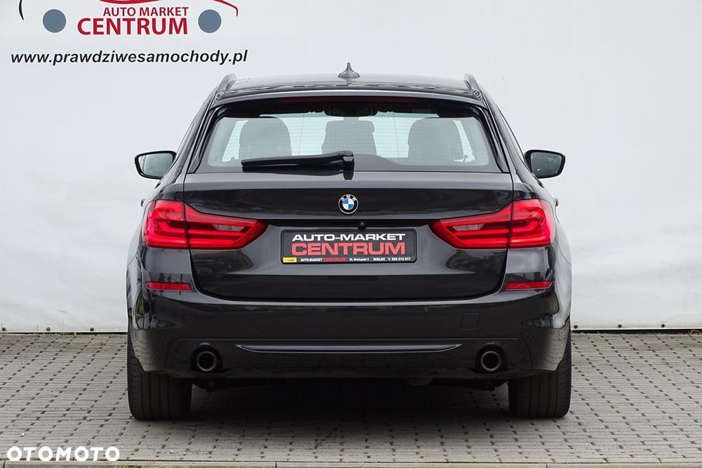 BMW Seria 5 520d xDrive MHEV Sport Line sport - 12