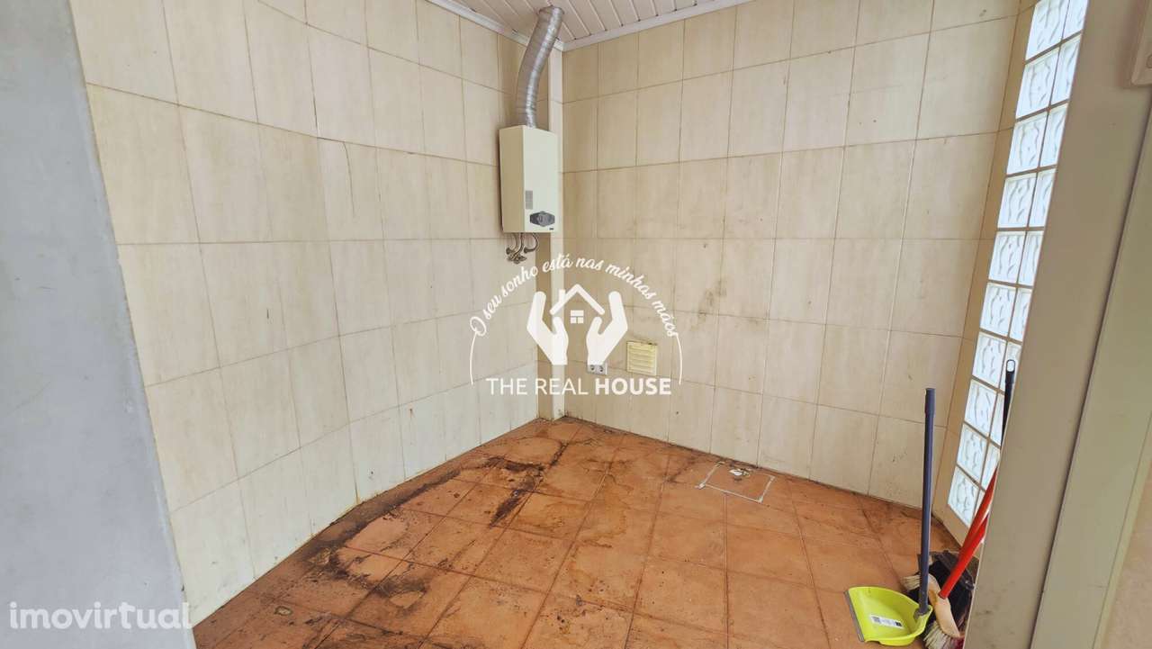 Moradia V2 Funchal - Grande imagem: 5/23