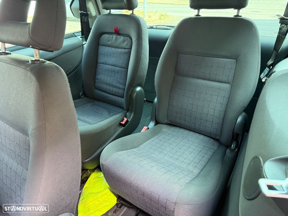 SEAT Alhambra 2.0 TDI Reference - 17