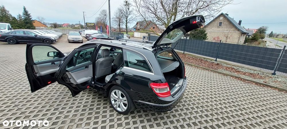 Mercedes-Benz Klasa C - 30