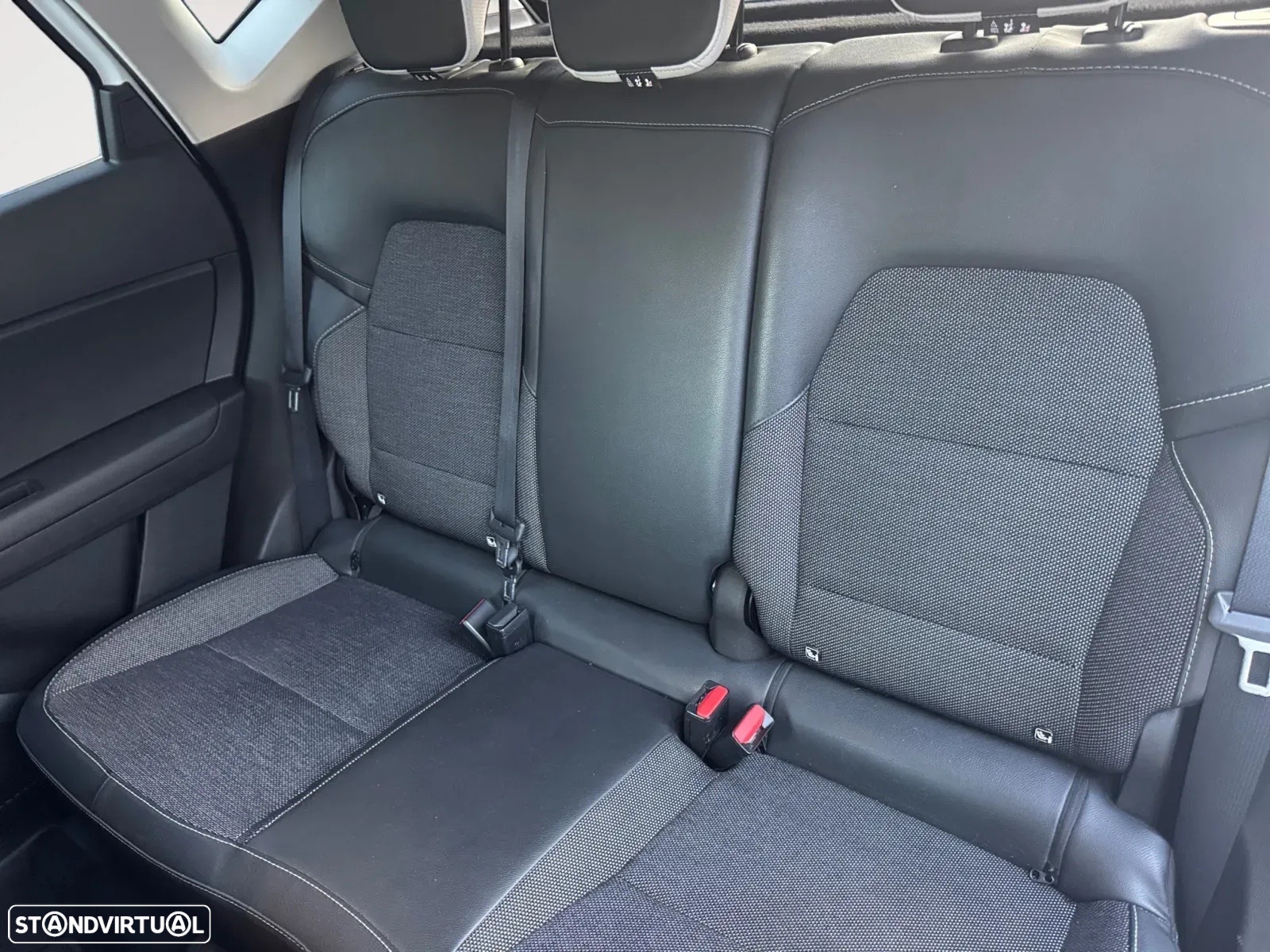 Renault Captur 1.0 TCe Techno Bi-Fuel - 15