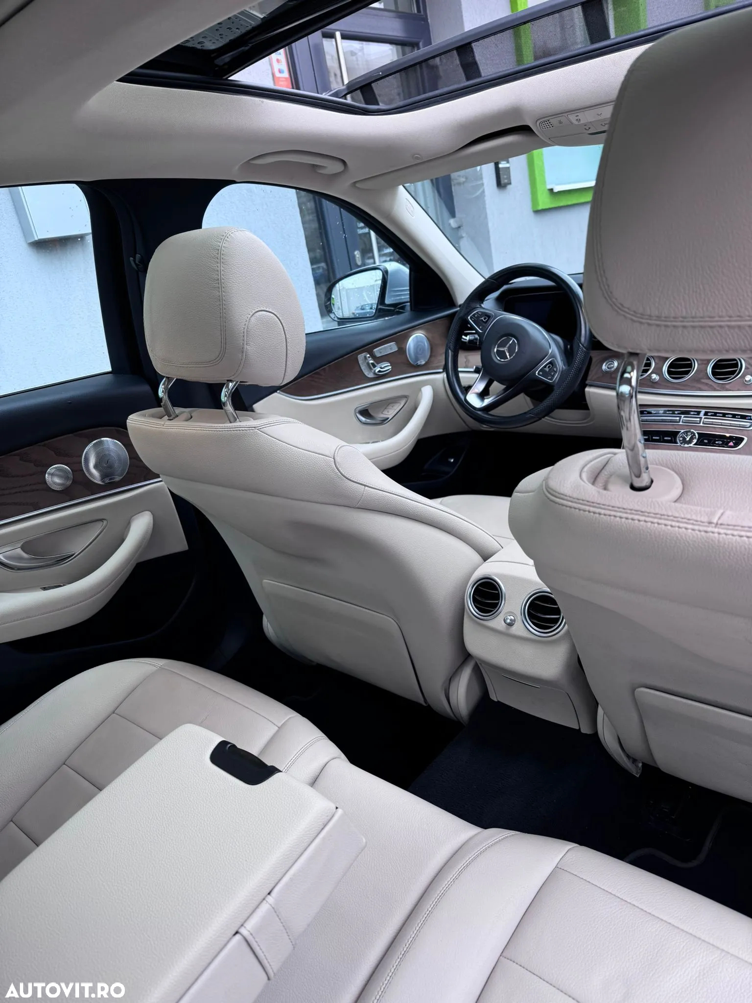 Mercedes-Benz E 200 d 9G-TRONIC - 11