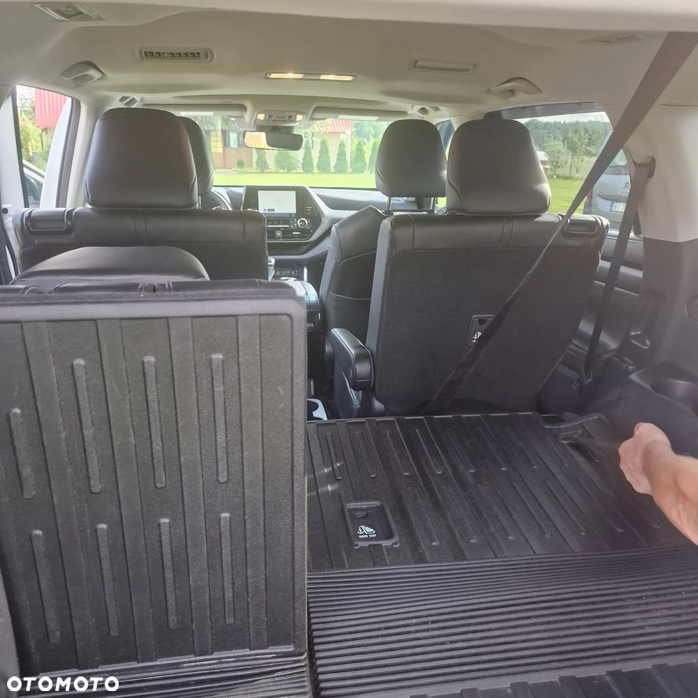 Toyota Highlander 2.5 Hybrid Comfort - 20