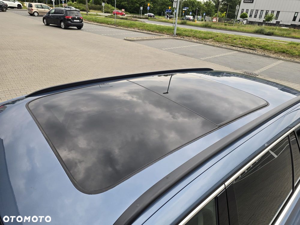 Volkswagen Passat 2.0 TDI SCR 4Motion DDG Highline - 31