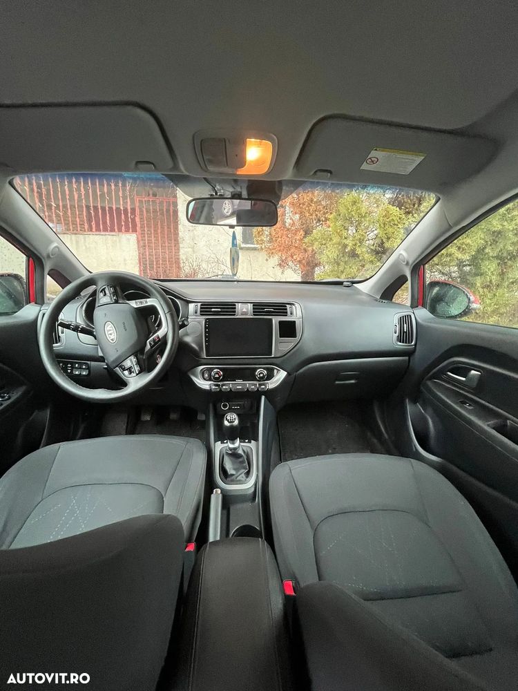 Kia Rio - 9