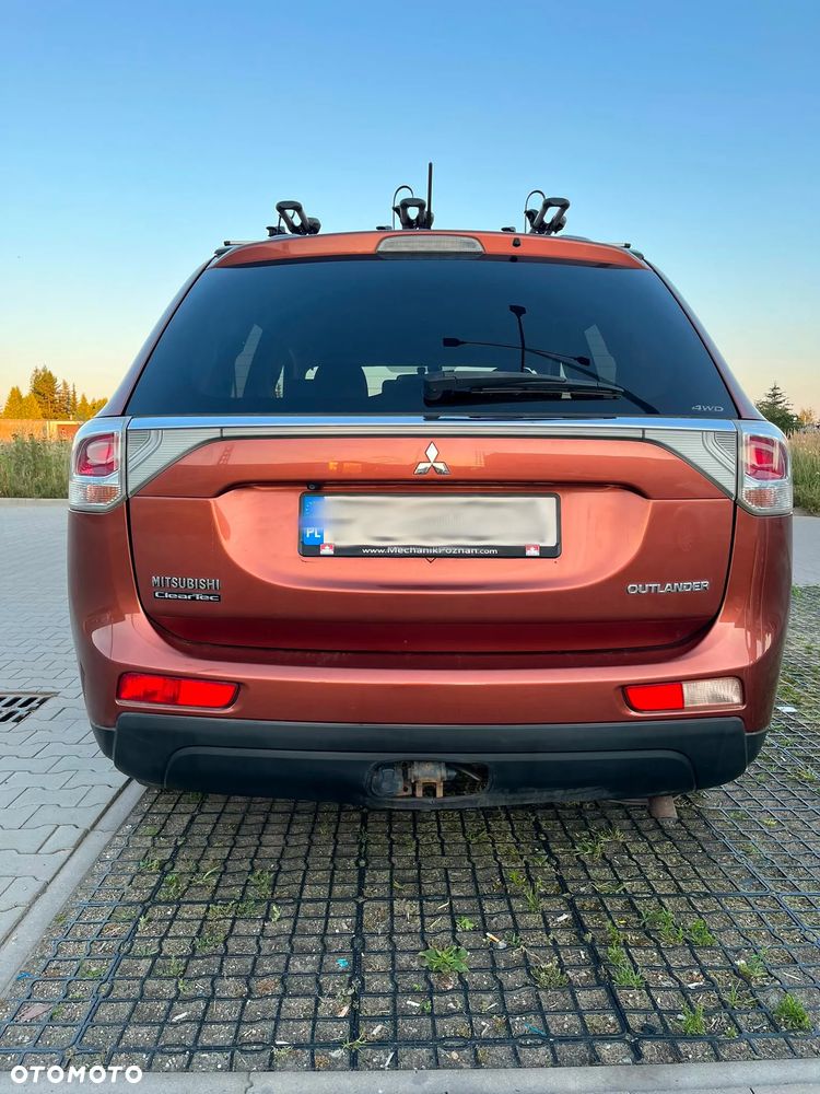 Mitsubishi Outlander 2.2 DID Intense - 5