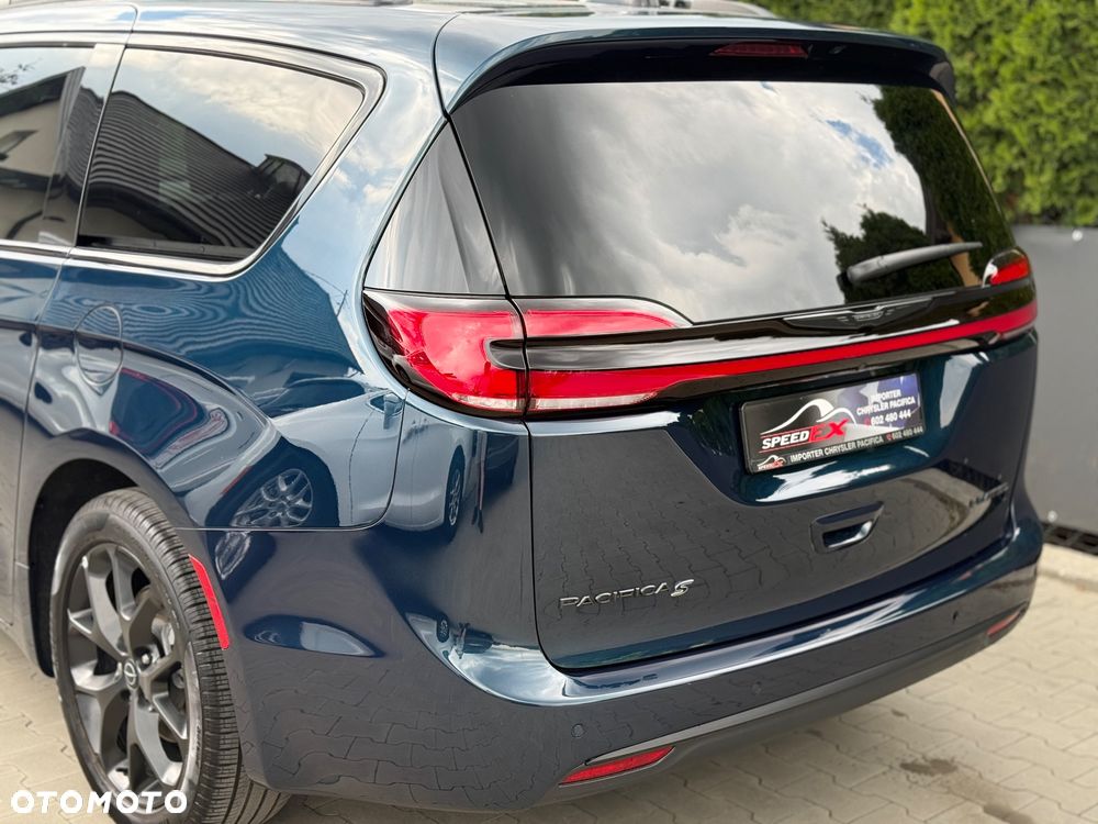 Chrysler Pacifica - 7
