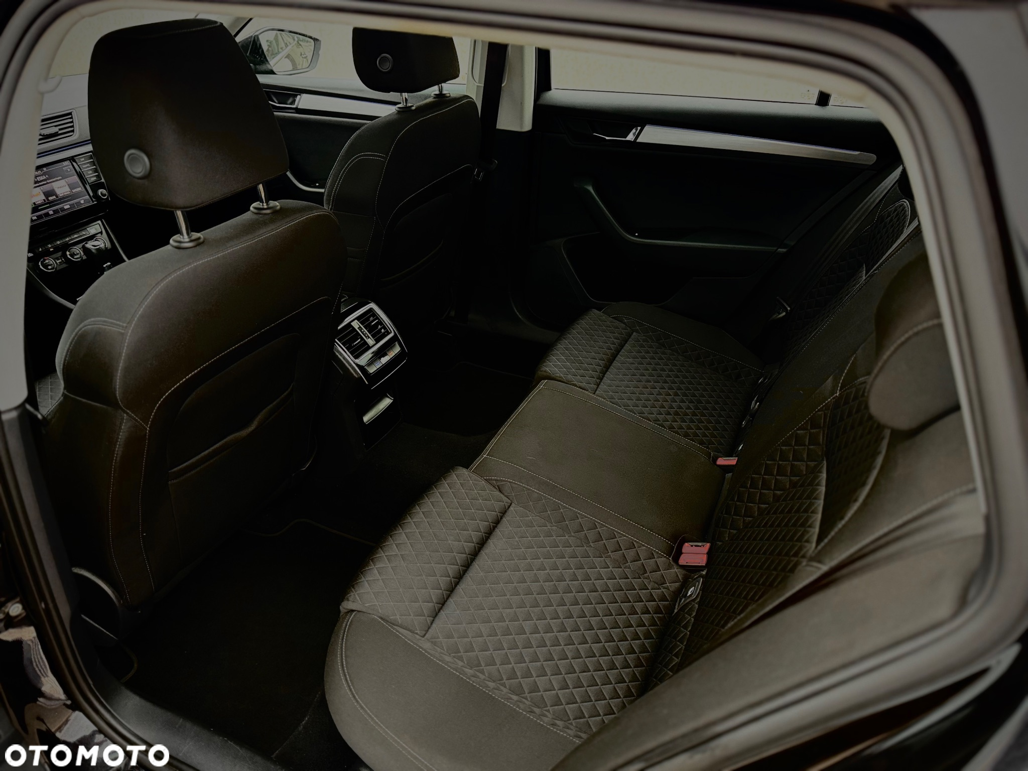 Skoda Superb - 32