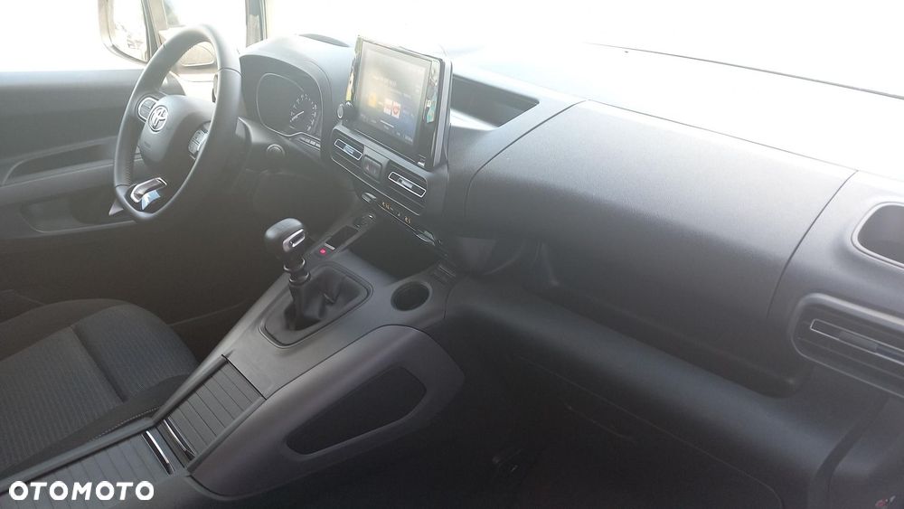 Toyota Proace City Verso Long 1.2 D-4T Family - 9