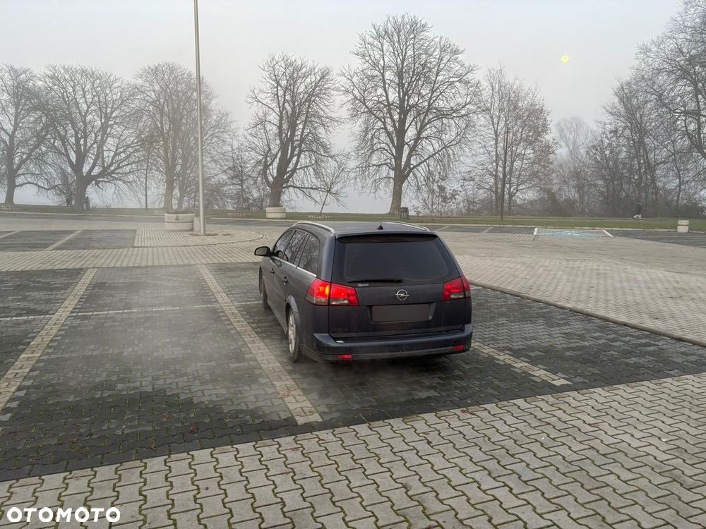 Opel Vectra 1.9 CDTI Cosmo ActiveSelect - 2