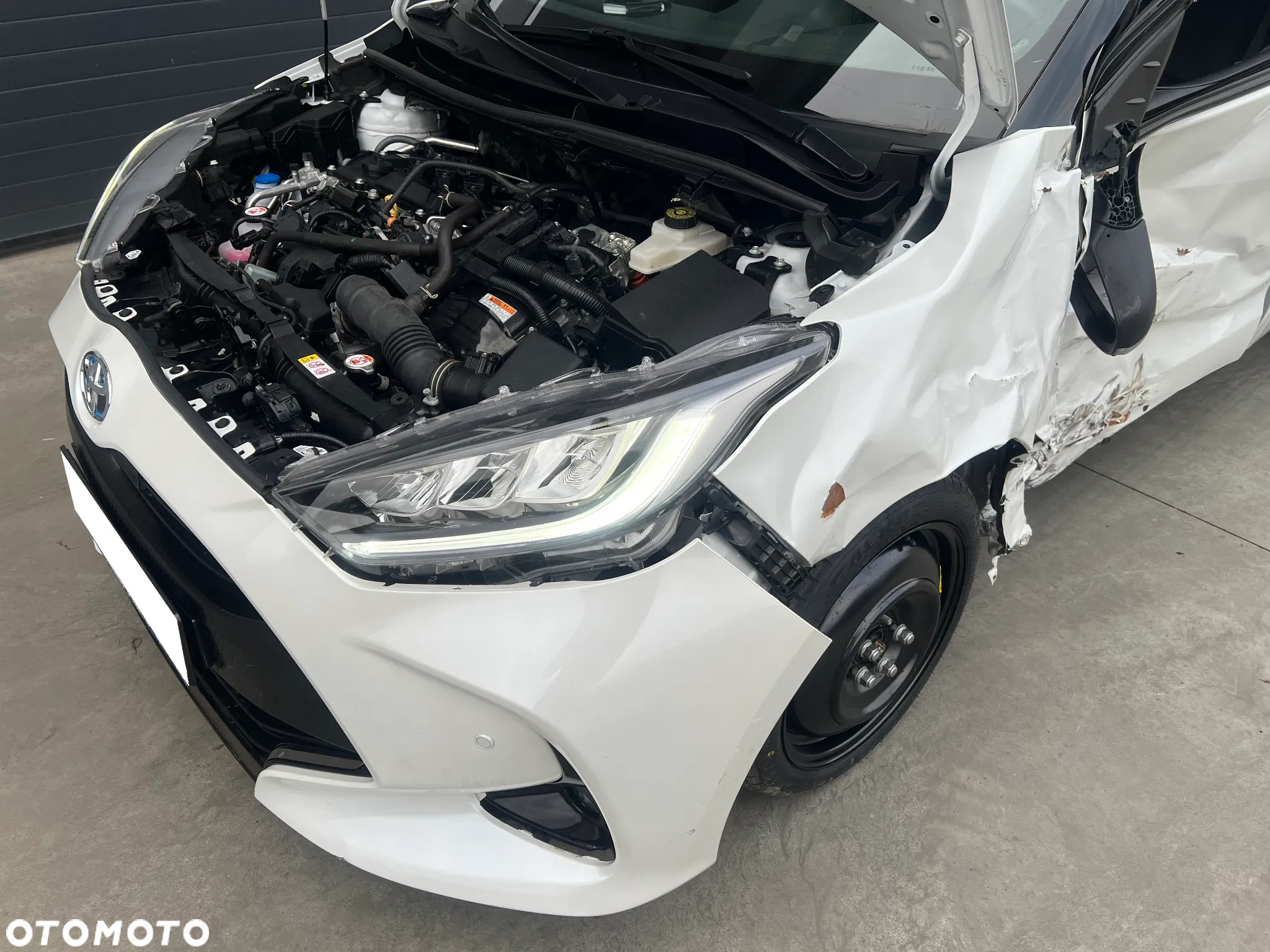 Toyota Yaris Hybrid 1.5 Style - 19