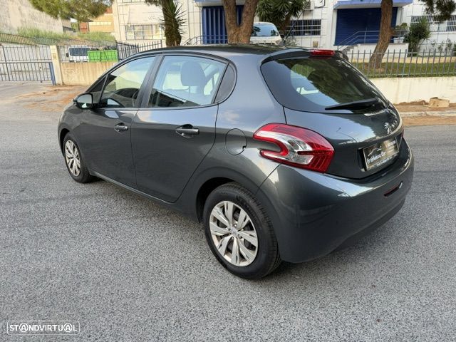 Peugeot 208 1.4 HDi Access - 8