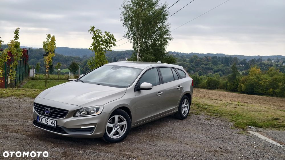 Volvo V60 D2 Momentum - 5