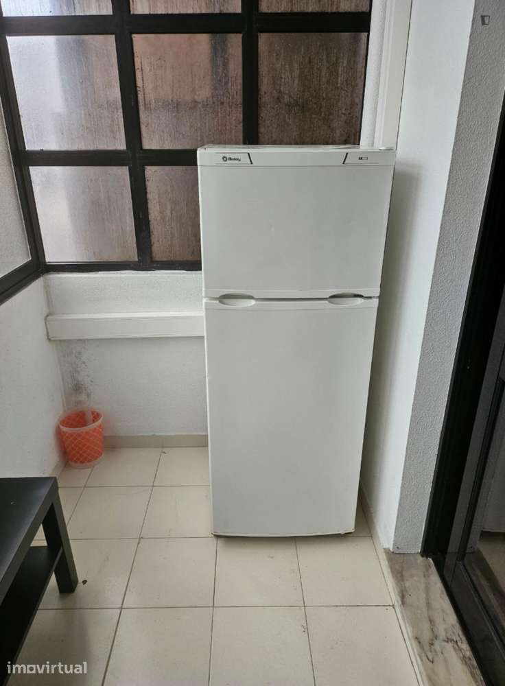 Quarto - localizado em Paranhos Porto - Grande imagem: 4/10