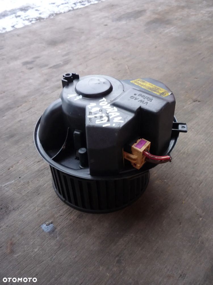 VW TOURAN I DMUCHAWA - 2