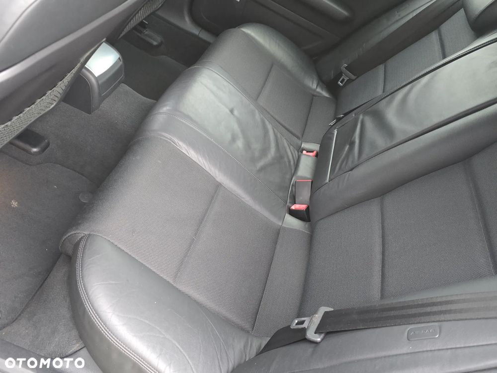 Audi A4 Limousine 1.8 T quattro - 15