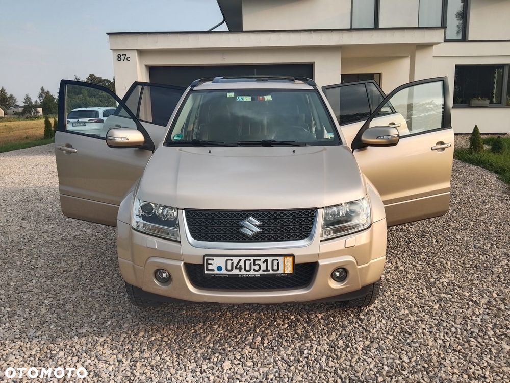 Suzuki Grand Vitara 2.4 Premium EU5 - 18