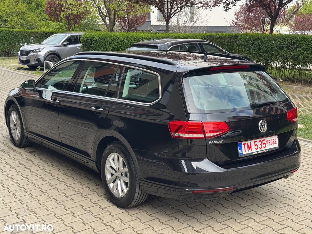 Volkswagen Passat 2.0 TDI (BlueMotion Technology) Highline - 35