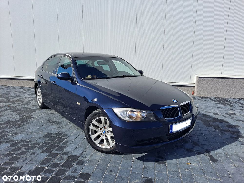 BMW Seria 3 320i - 1