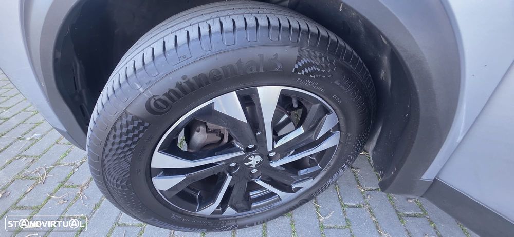 Peugeot 2008 1.2 PureTech Allure Pack - 27