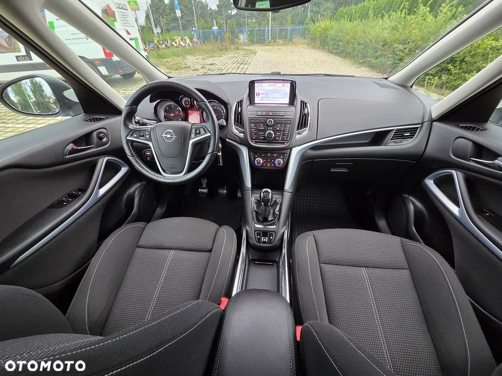 Opel Zafira - 9