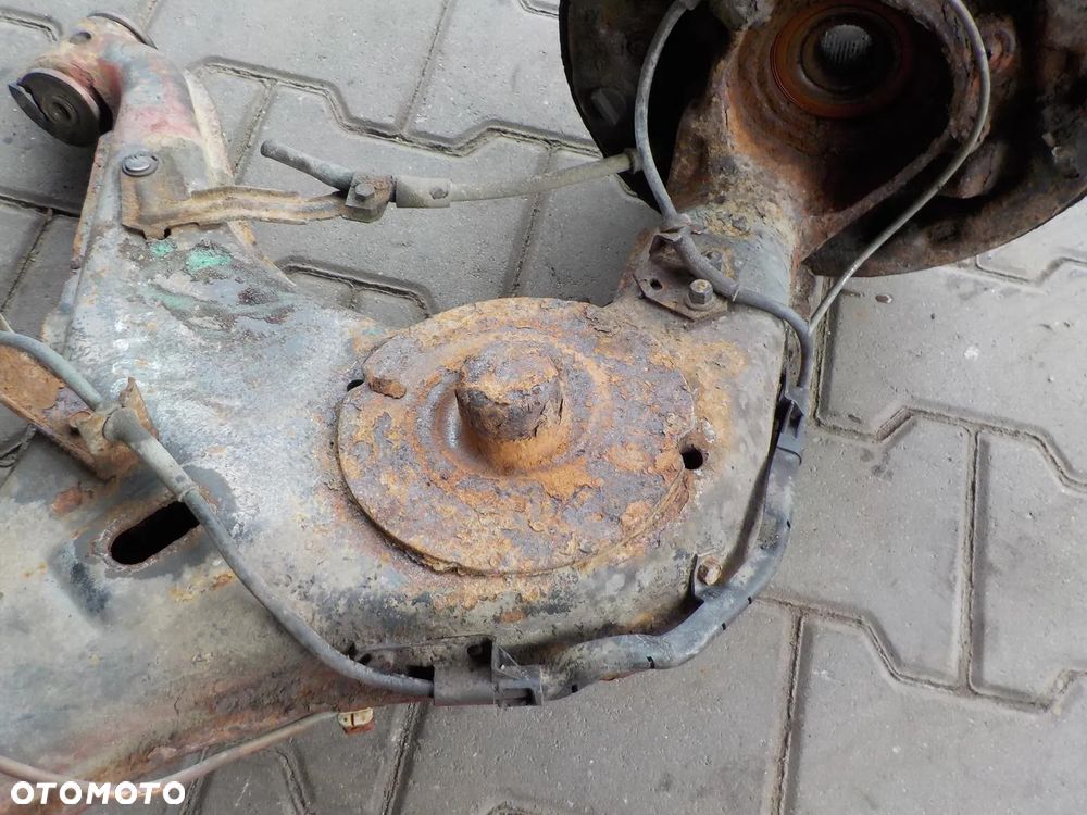 VW T4 90-95 WAHACZ LEWY PRAWY TYŁ BĘBEN - 16
