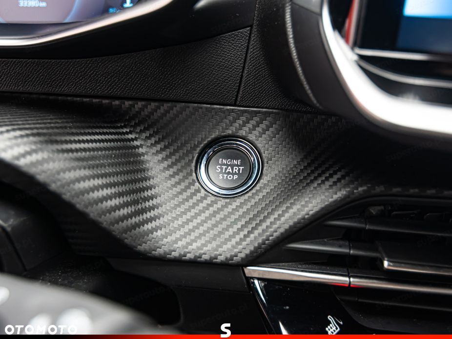 Peugeot 2008 1.2 PureTech Allure Pack S&S EAT8 - 16