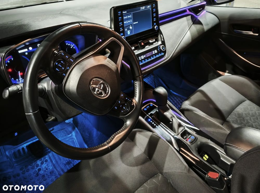 Toyota Corolla 1.8 Hybrid Comfort - 21