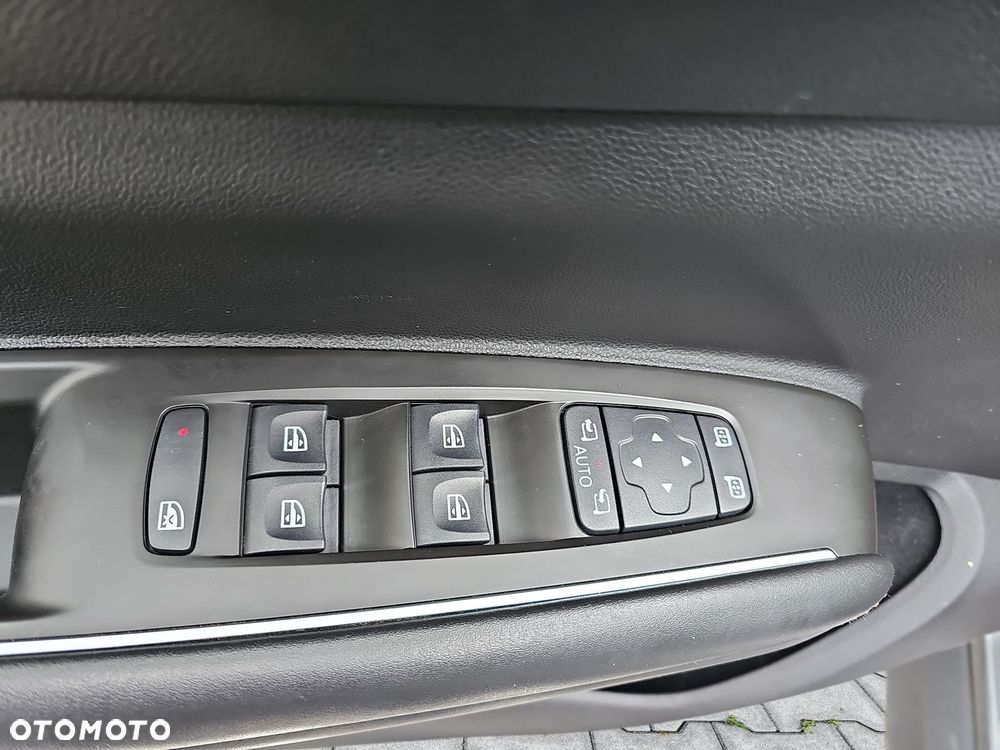 Renault Koleos 2.0 Blue dCi Initiale Paris 4x4 X-Tronic - 21