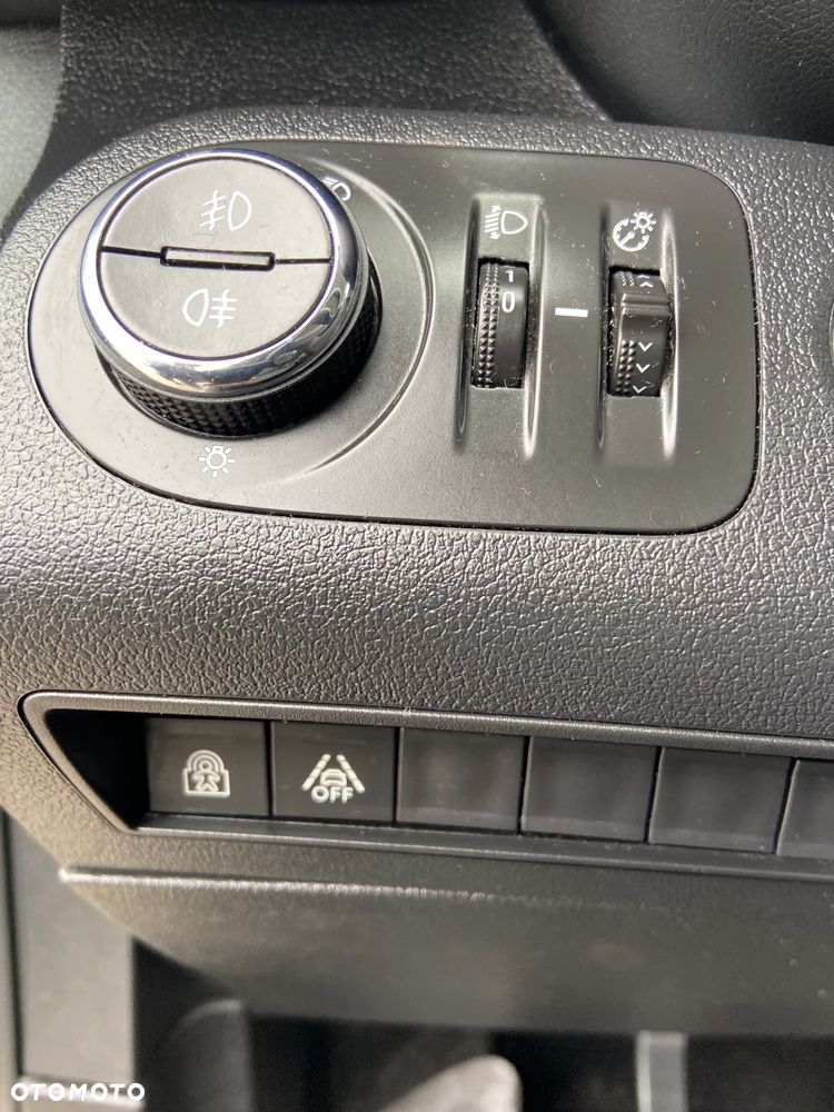 Opel Combo - 28