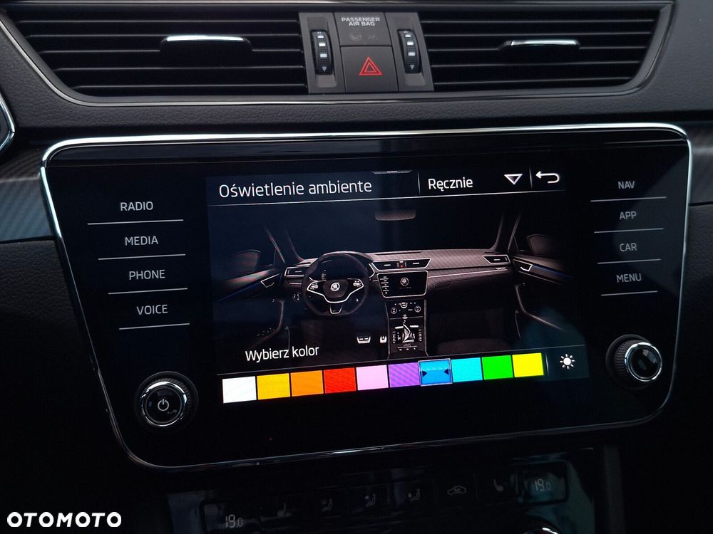 Skoda Superb 2.0 TDI SCR 4x4 Sportline DSG - 31