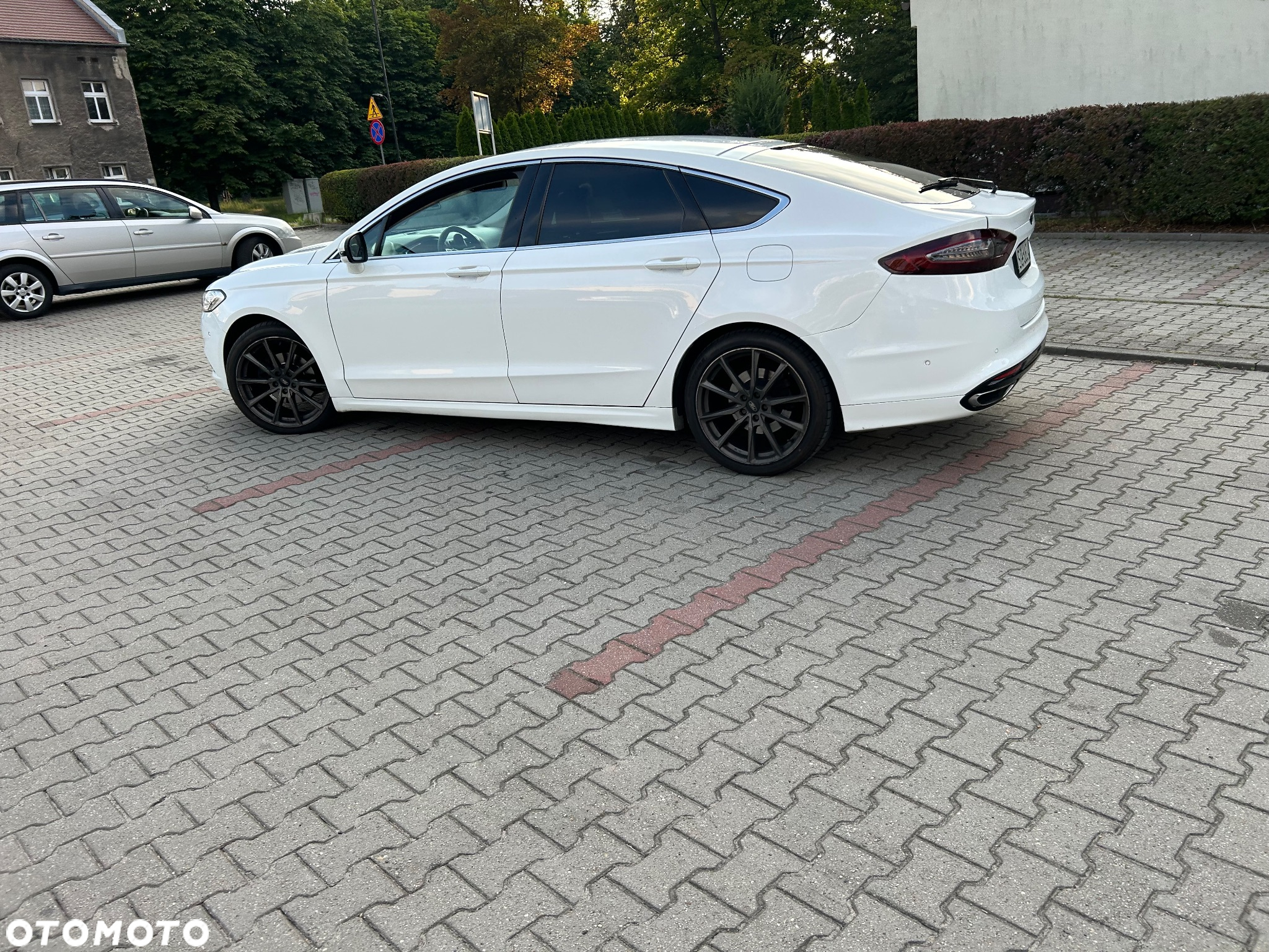 Ford Mondeo 2.0 TDCi Bi-Turbo Titanium PowerShift - 4