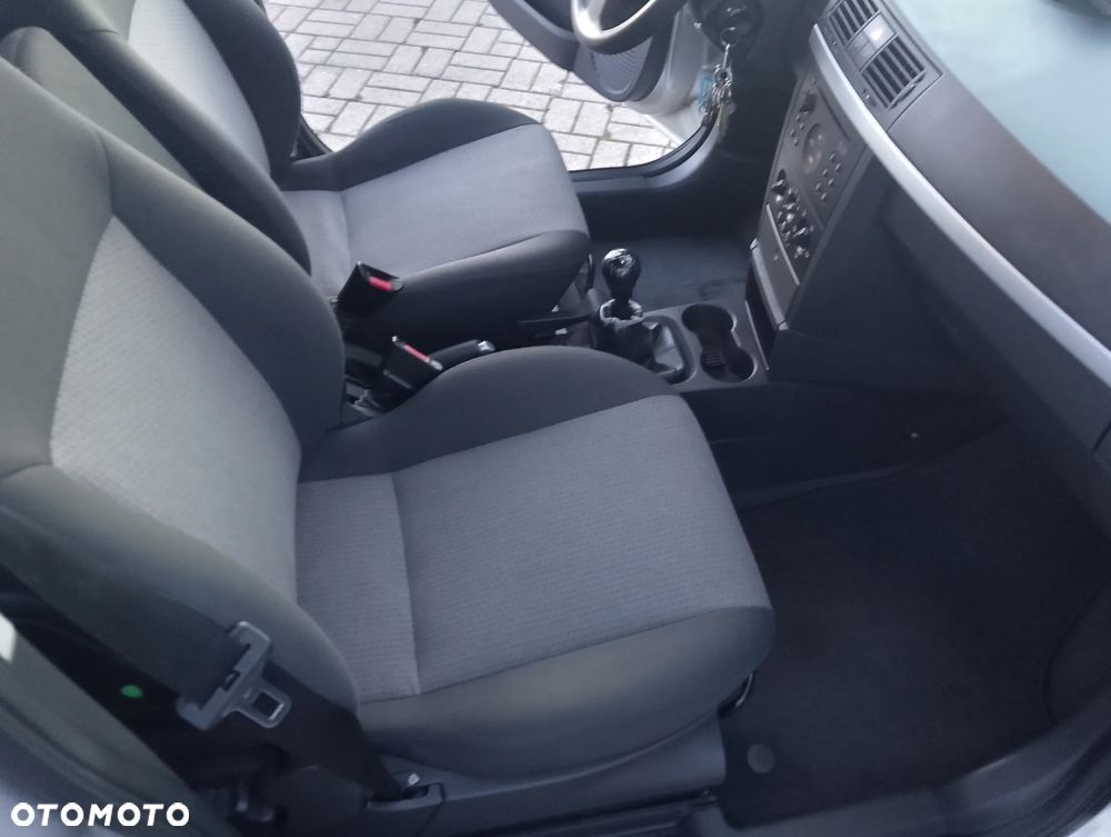Opel Meriva 1.6 16V Edition - 19