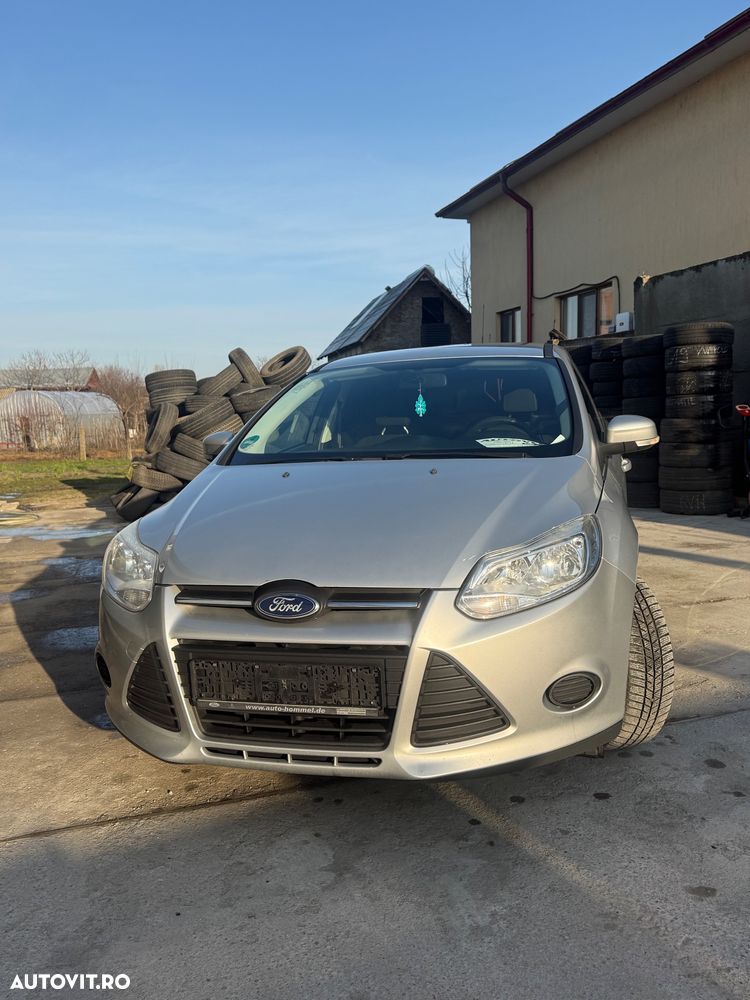 Ford Focus - 8