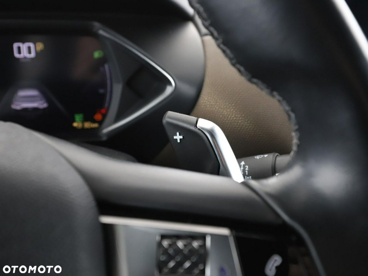 DS Automobiles DS 3 Crossback 1.2 PureTech Grand Chic - 34