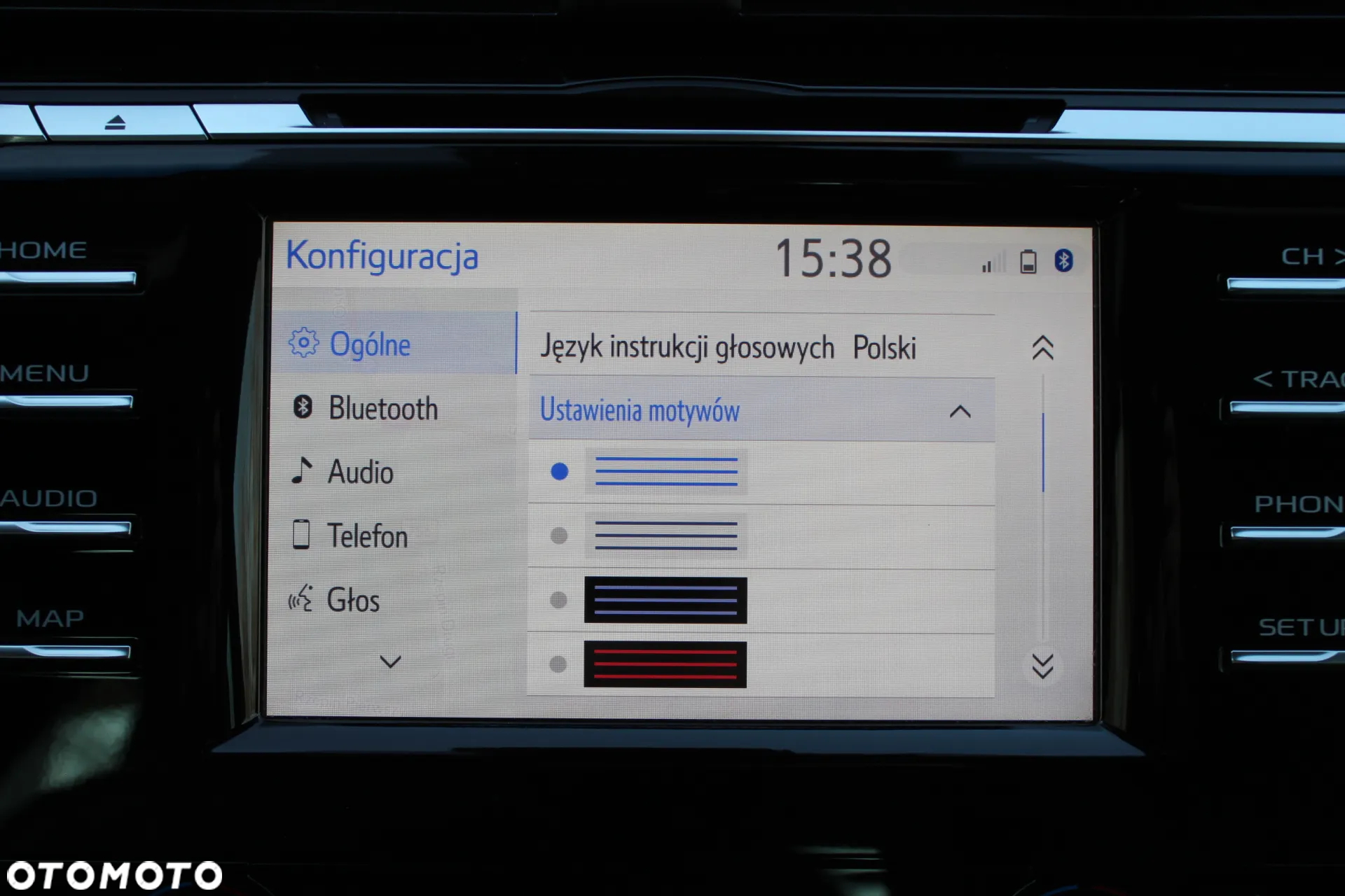 Toyota Camry 2.5 Hybrid Comfort CVT - 29