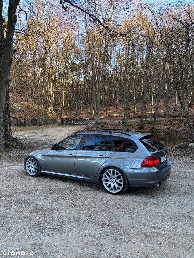 BMW Seria 3 320d xDrive DPF - 8