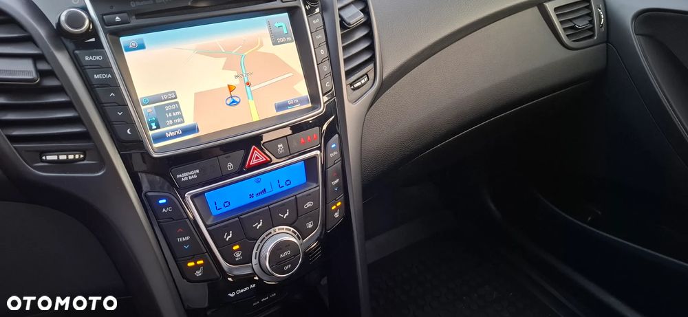 Hyundai i30 1.6 CRDI Passion Plus - 11