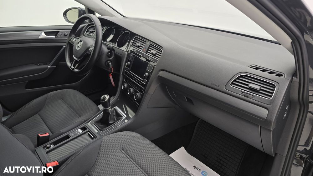 Volkswagen Golf 1.6 TDI Comfortline - 20