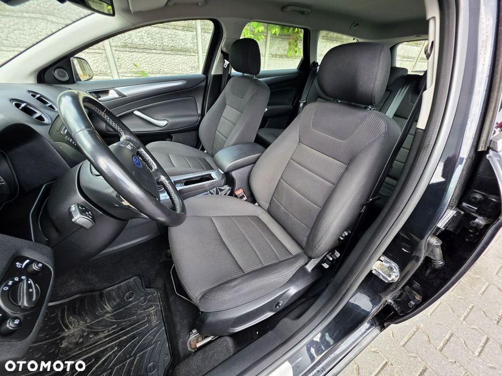 Ford Mondeo 2.0 EcoBoost Titanium - 10