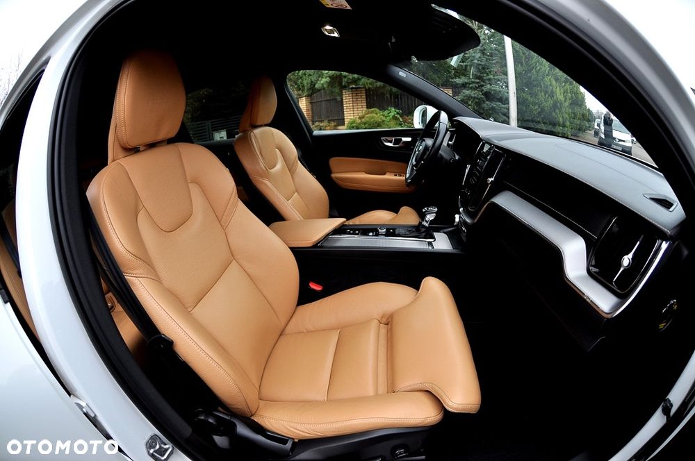 Volvo XC 60 - 24