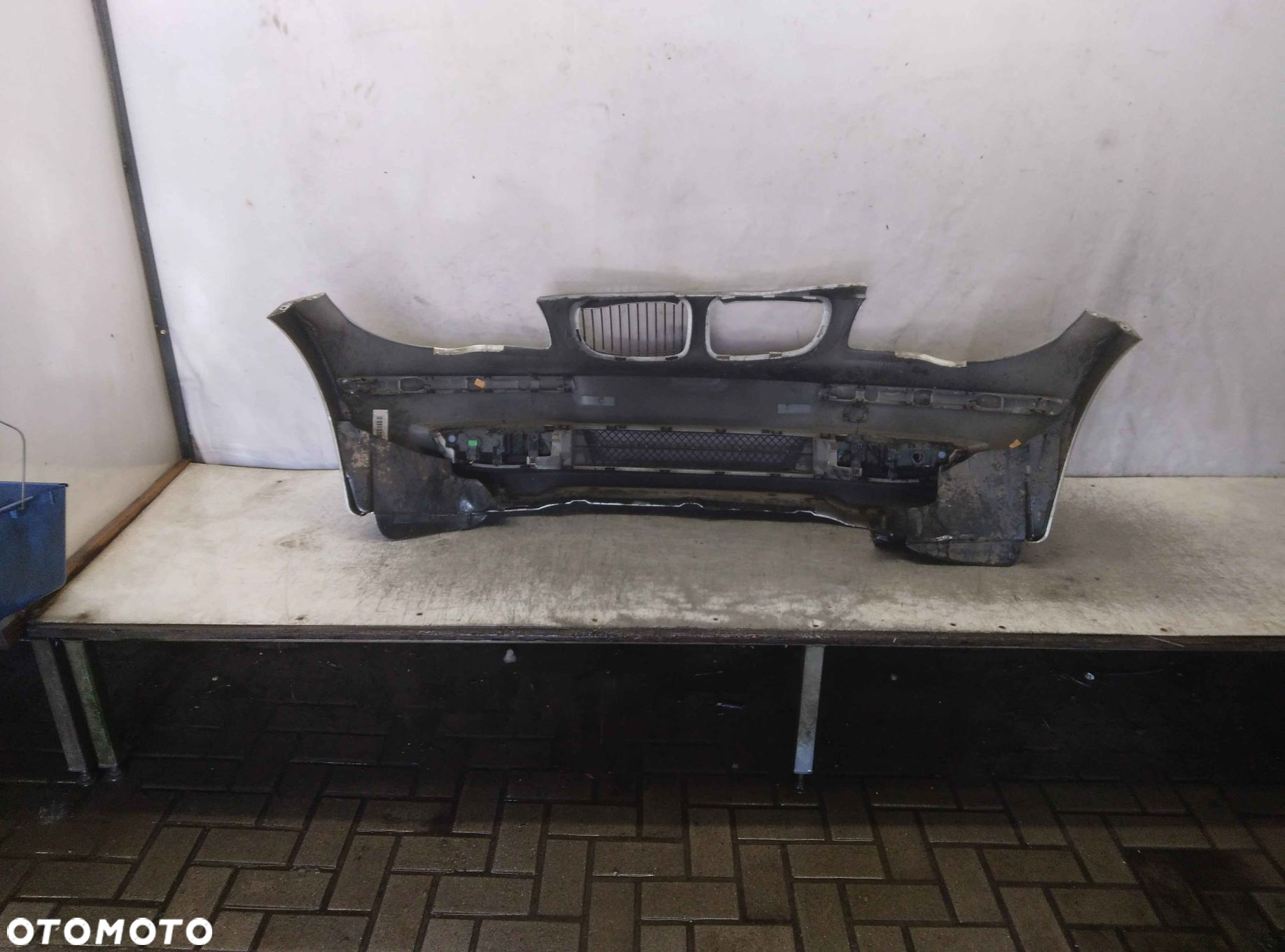 ^ ZDERZAK PRZÓD PRZEDNI BMW E87 SERIA 1 LIFT FL TITANSILBER SREBRNY HALOGENY - 6