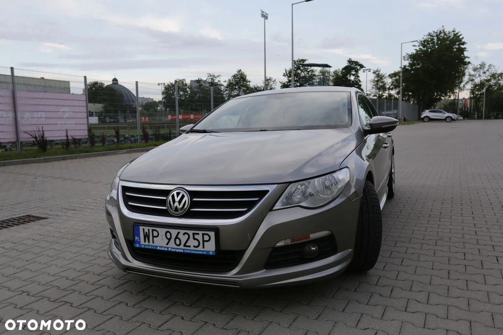Volkswagen Passat 1.8 TSI Highline - 13